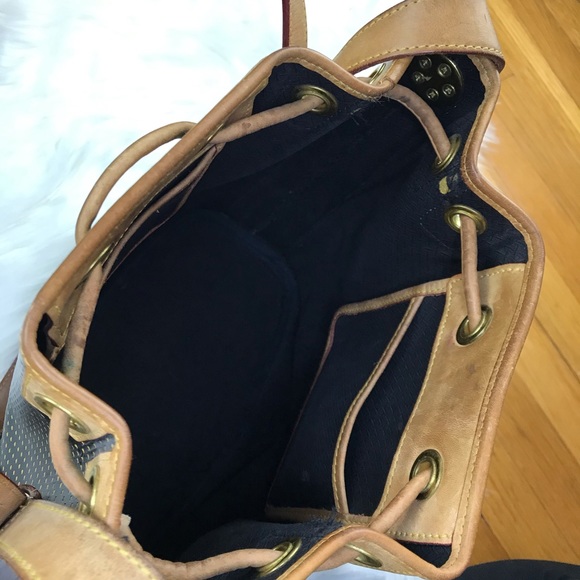 SALE Dooney & Bourke Vintage Drawstring Bucket Bag - Picture 15 of 16